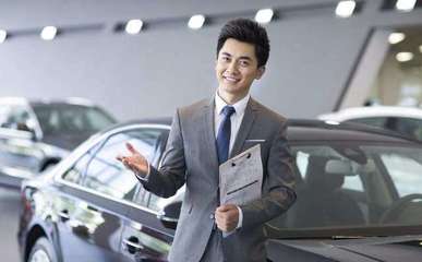 為什么很多男客戶不愿意找女銷售買車?老司機幾句話道出了實情